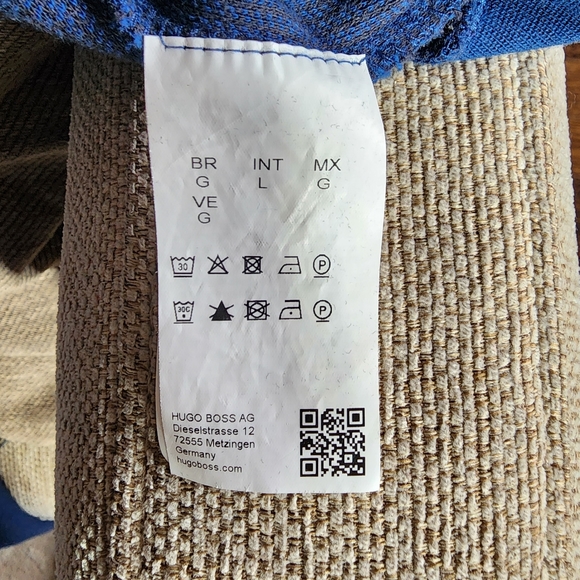 Hugo Boss Quarter Zip - Picture 7 of 8